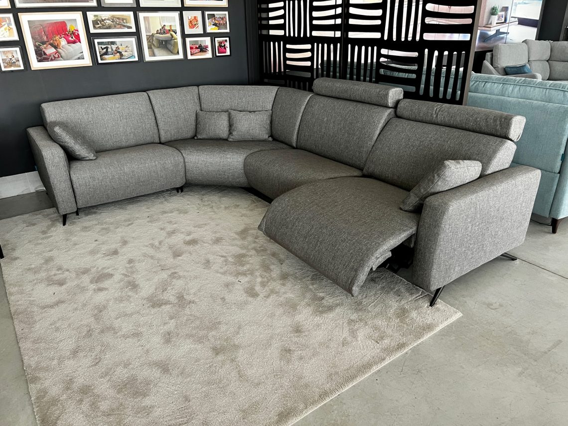 Fama Atlanta corner sofa with reclining seats and fold out headrest