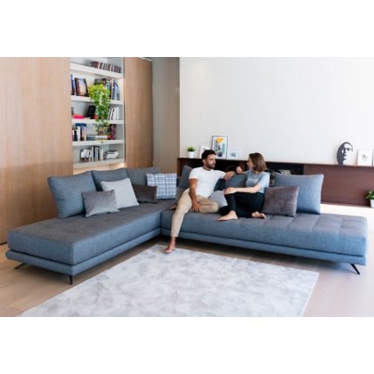 Fama Pacific large corner sofa