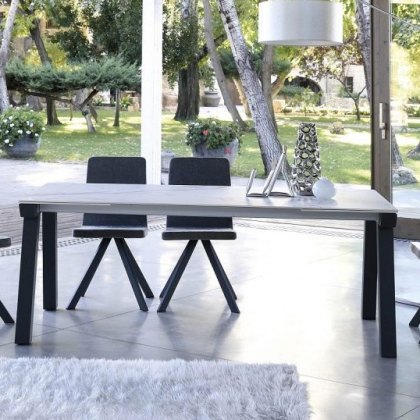 Nordic Plus extending dekton dining table