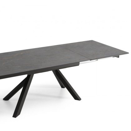 Terrassa extending dekton dining table