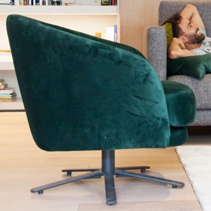 Fama Komba swivel armchair