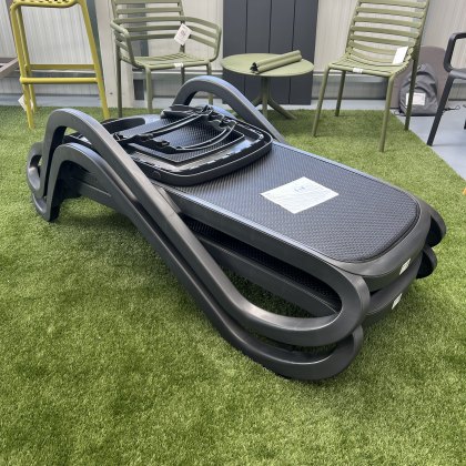 2 x Nardi Alfa sunloungers in antracite (5 day delivery)