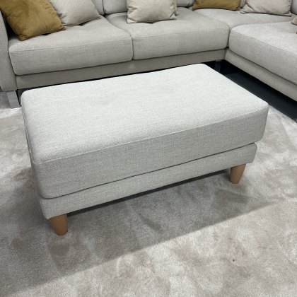Fama opera footstool - ex.display Fama opera footstool - ex.display