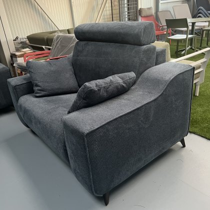 Fama Atlanta armchair - covered in Lyon 47