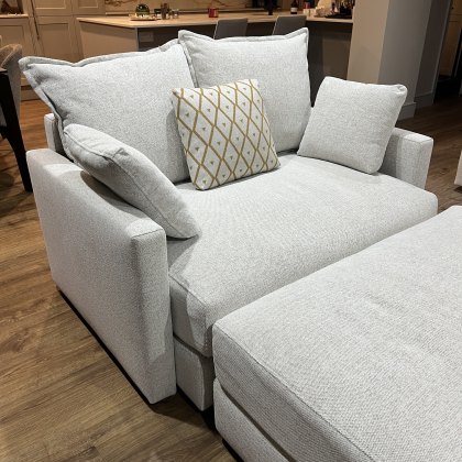 Fama Fedra You&Me armchair - LB low arms