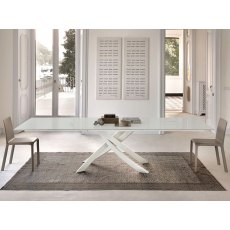 Bontempi Casa Artistico Velvet matt anti-scratch glass extending dining table