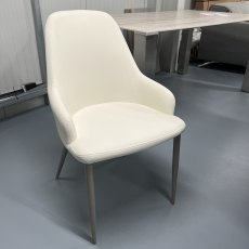 1 x Bontempi Ingenia Matilda chair - covered in TR500 faux leather