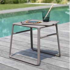 Nardi Pop outdoor lounger table