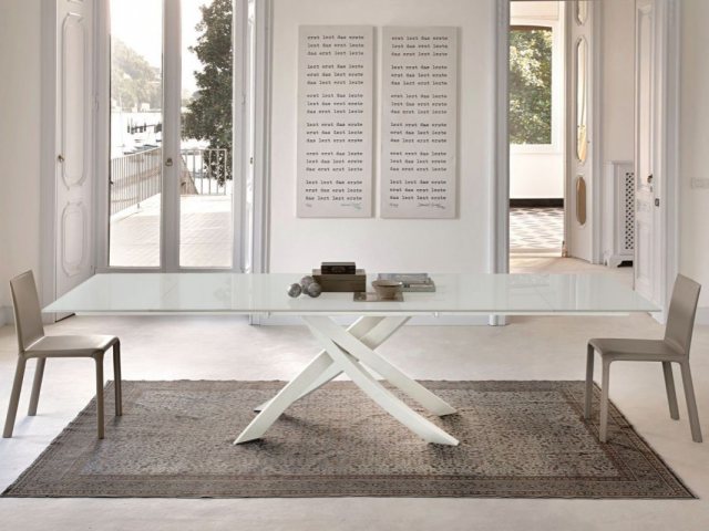 Bontempi extending glass dining table