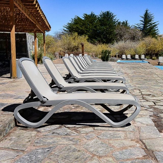 Nardi Omega outdoor sun loungers