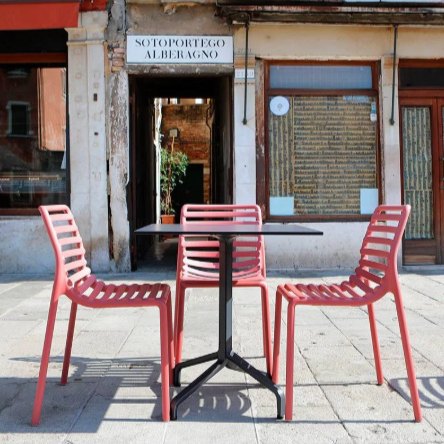 Nardi Doga bistrot outdoor dining chair outdoor set-up