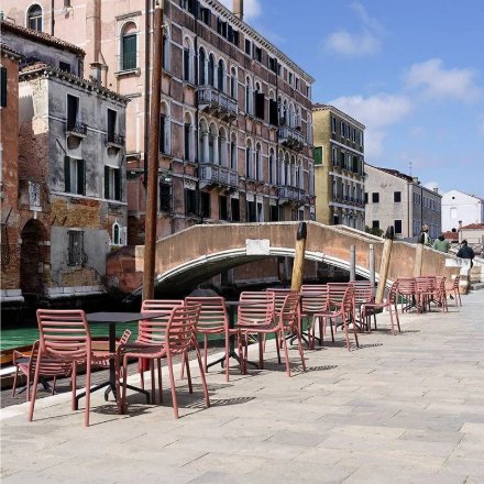 Nardi Doga bistrot outdoor dining chair outdoor setting