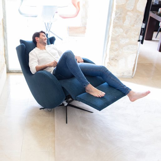 battery powered recliner armchair