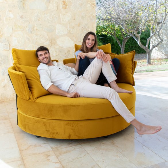 Fama MyApple loveseat