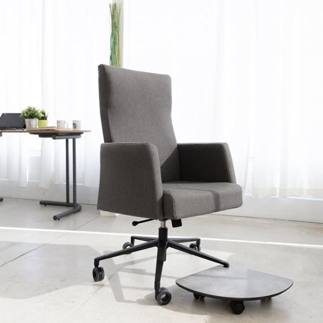 Fama Sky office chair