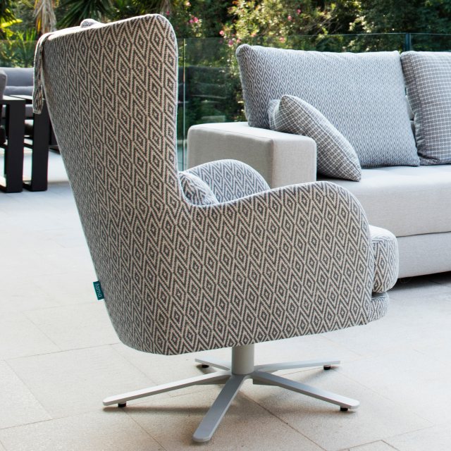 Fama Kylian swivel modern chair