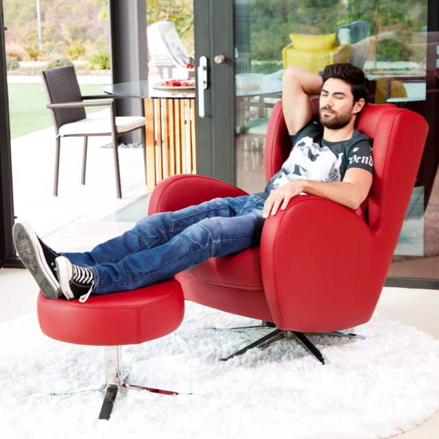 Fama Romeo swivel and rocking chair