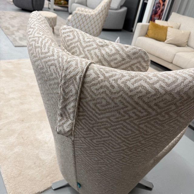 simple yet clever headrest