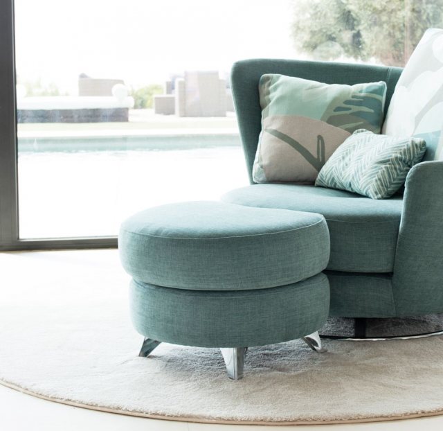 Fama Roxane footstool
