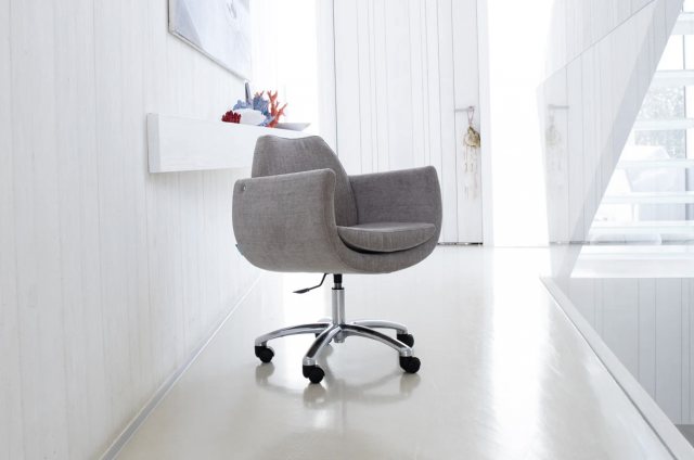 Fama Magno home office chair