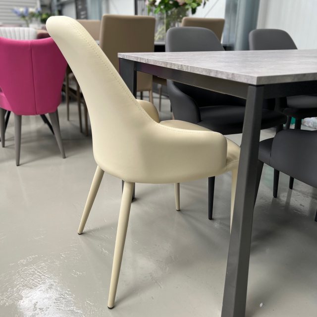 Modern yet relaxed dining chair