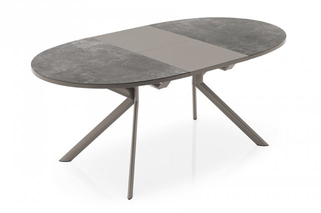 Connubia Calligaris extending Giove table extended