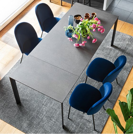 Connubia Calligaris Extending Eminence Evo table extended