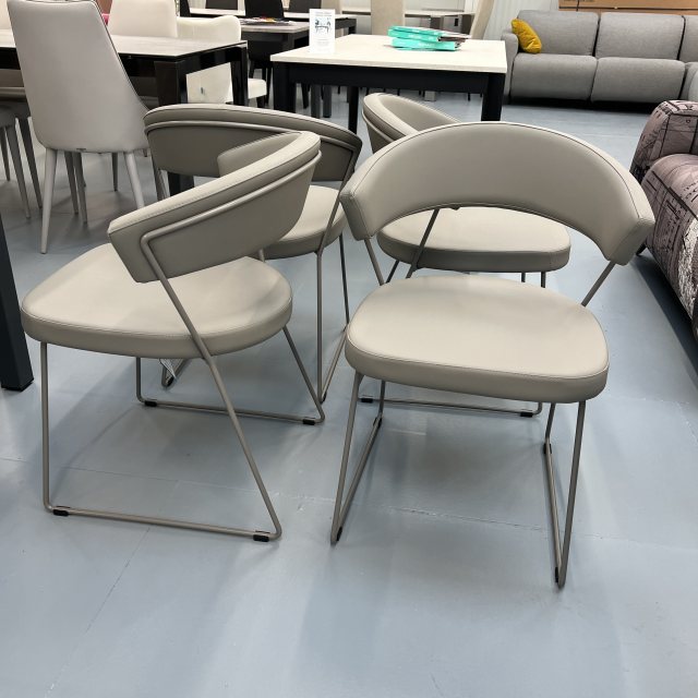 Connubia Calligaris 4 x Connubia Calligaris New York chair - CB1022 - with S0A/P176