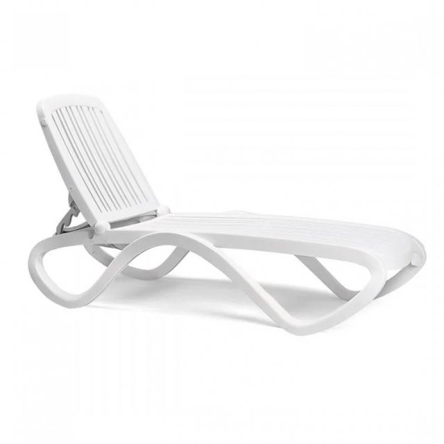 Nardi Tropico outdoor sun lounger bianco