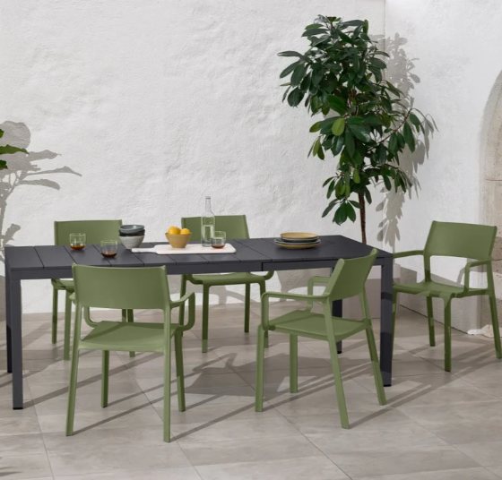 Nardi Rio 140 antracite extending dining set with trill dining armchairs in agave