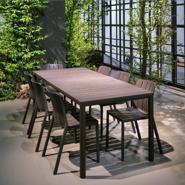 Nardi Outdoor Nardi Rio 140 extending dining set with 6 x Tiberena bistrot dining chairs