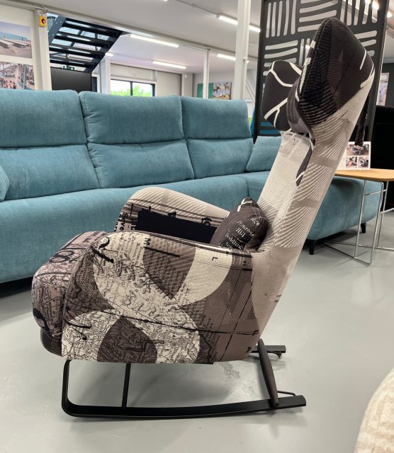 Fama Kangou rocking armchair