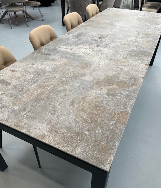 Heat proof and scratch proof dining table
