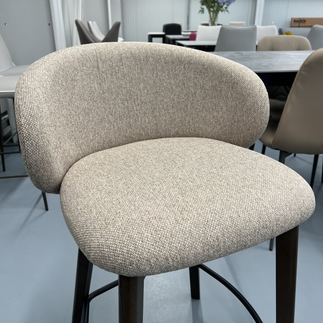 Connubia Calligaris 1 x Connubia Calligaris Tuka low barstool CB1997