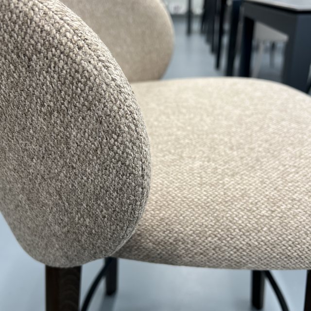 Connubia Calligaris 1 x Connubia Calligaris Tuka low barstool CB1997
