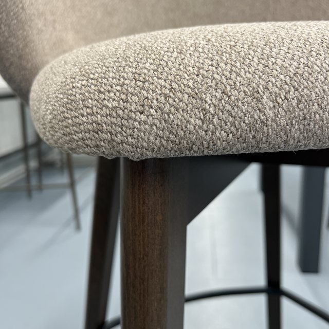 Connubia Calligaris 1 x Connubia Calligaris Tuka low barstool CB1997