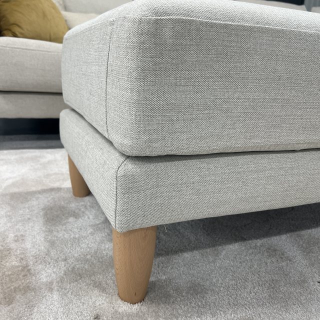 Fama Fama opera footstool - ex.display