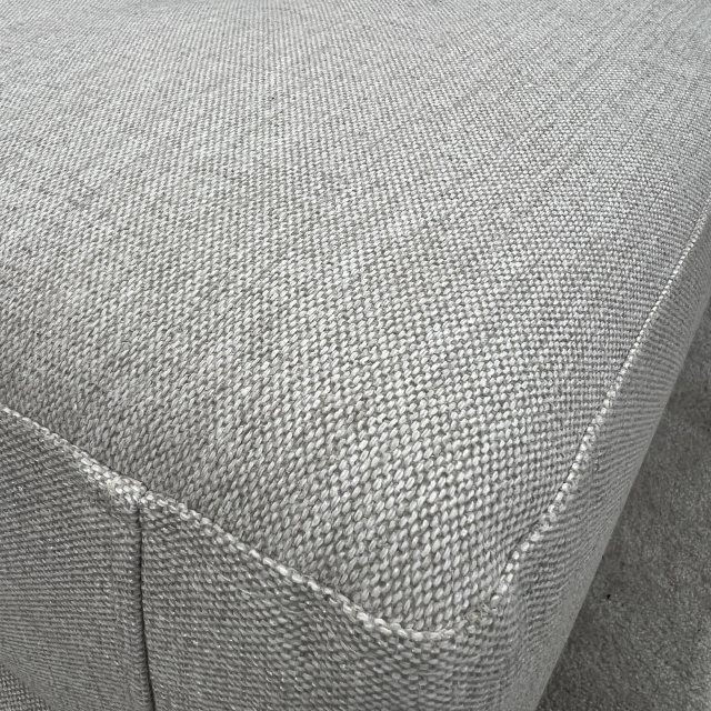 Fama Fama opera footstool - ex.display