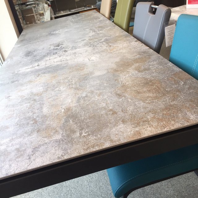 Heat proof and scratch proof dining table