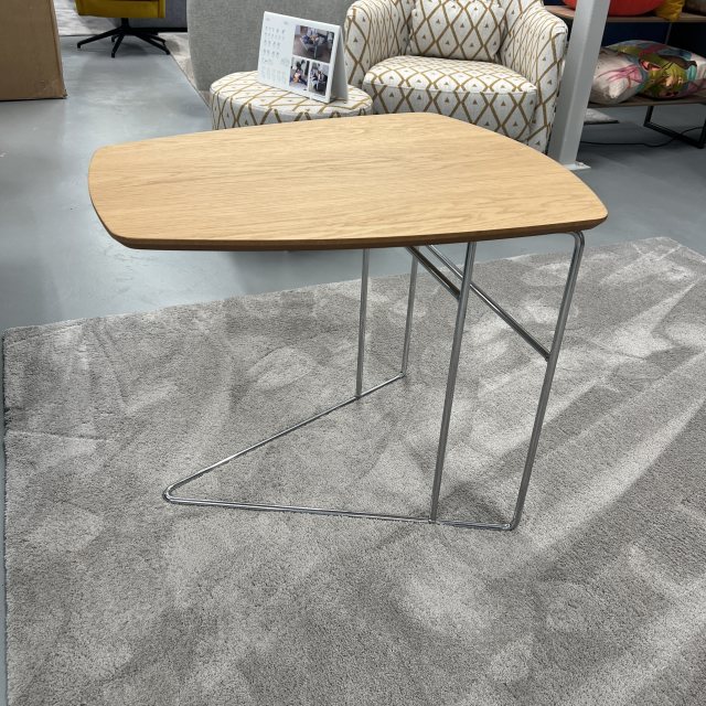 Fama Fama Louis sofa table - roble natural with chrome