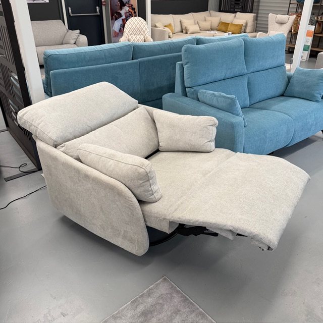 Wide recliner armchair