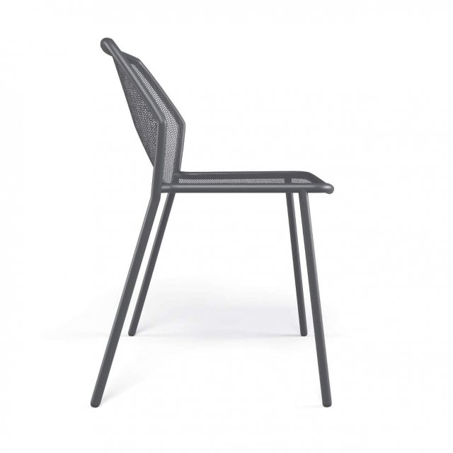 Emu Darwin 521 strong outdoor dining chairs