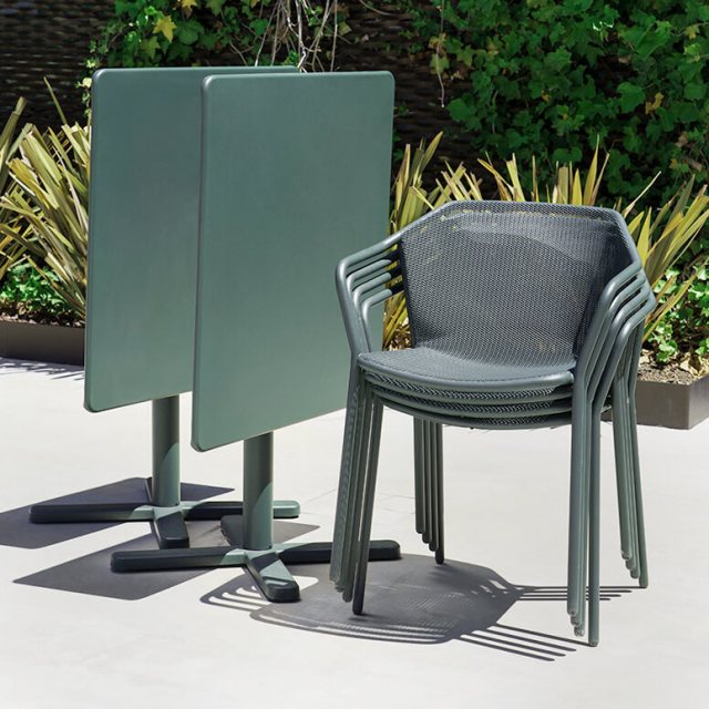 Emu Darwin folding patio table - square top