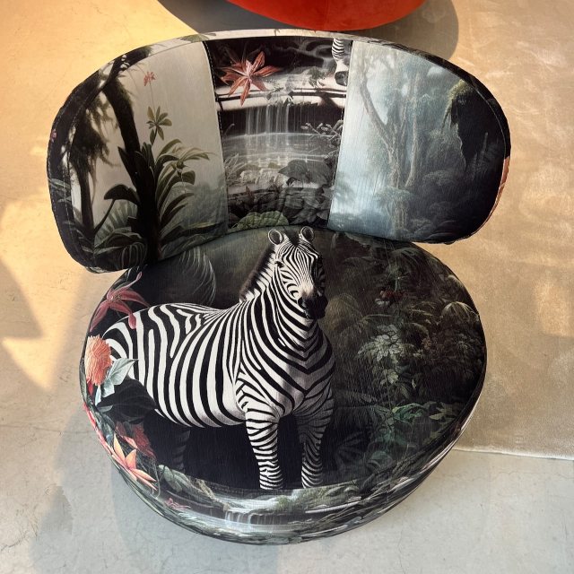 Fama Zora armchair