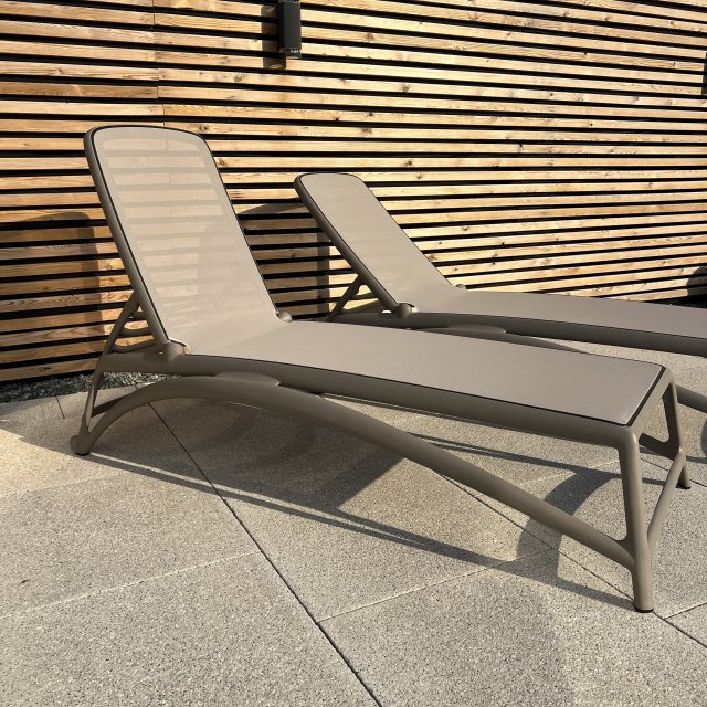 Nardi Atlantico outdoor sun loungers hotel