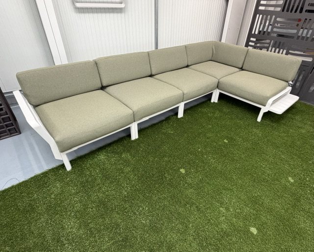 Nardi Maximo 5 outdoor corner sofa in excellent-condition ex-display