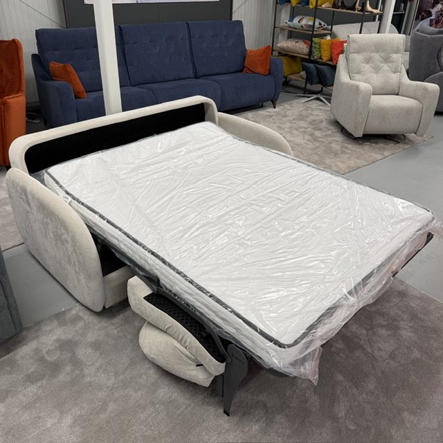 Fama Bopy sofa bed open